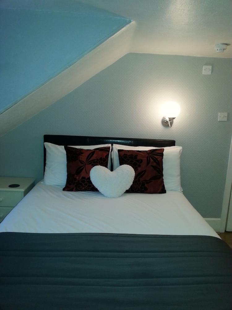 Отель Edinburgh Townhouse Экстерьер фото