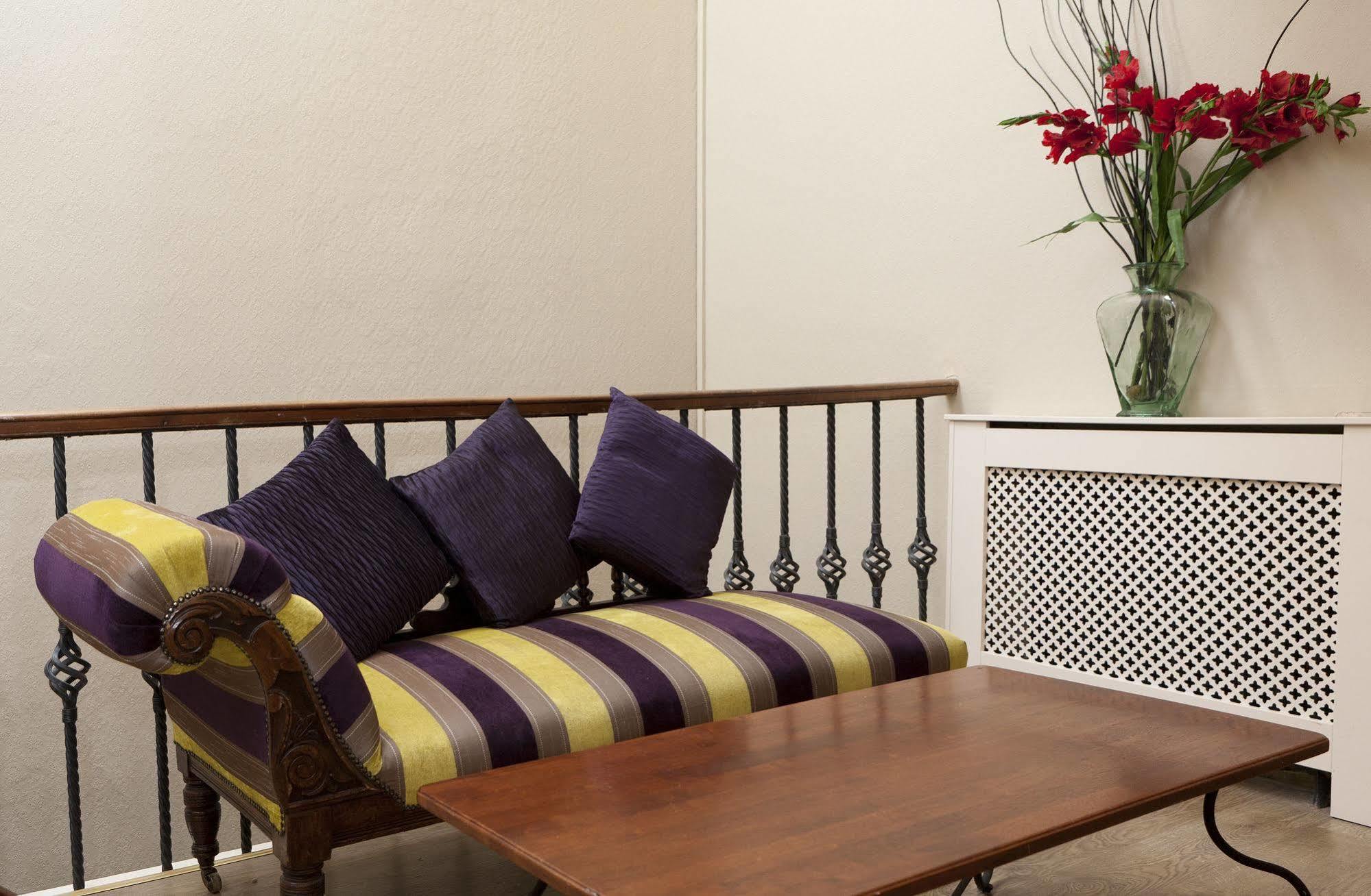 Отель Edinburgh Townhouse Экстерьер фото