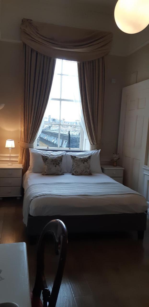 Отель Edinburgh Townhouse Экстерьер фото
