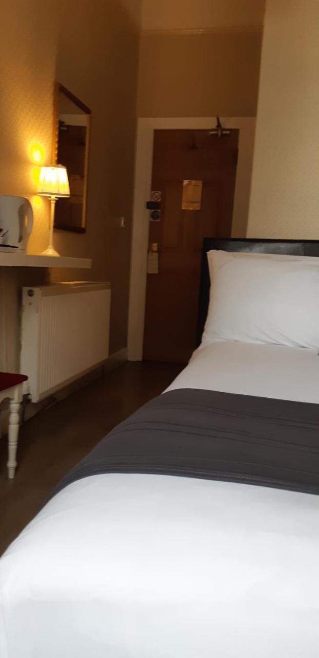 Отель Edinburgh Townhouse Экстерьер фото