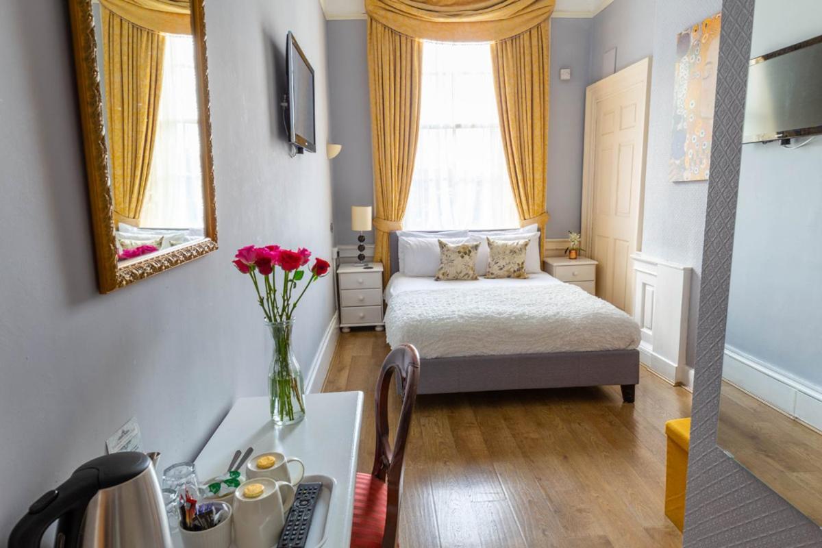 Отель Edinburgh Townhouse Экстерьер фото